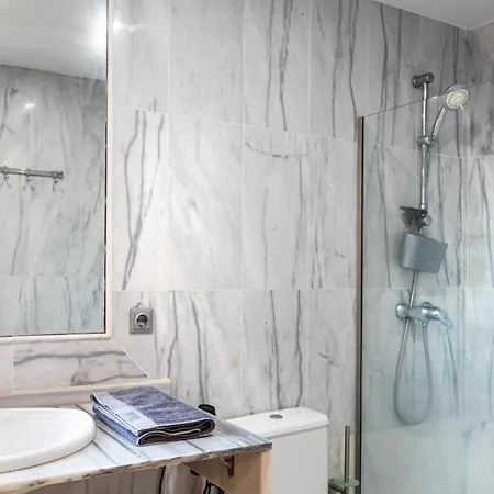 Luxury 3 Beds Inside *