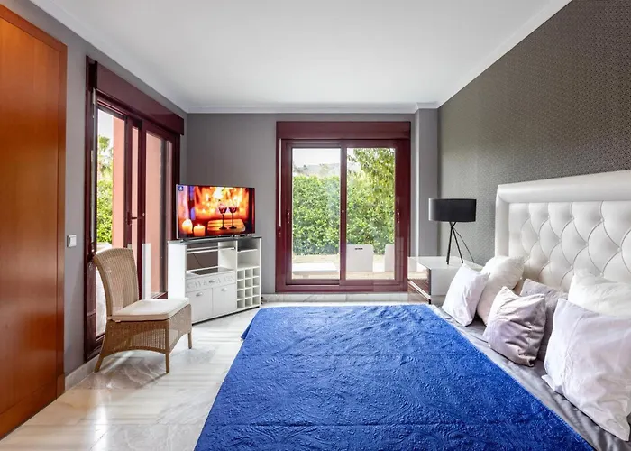 Luxury 3 Beds Inside